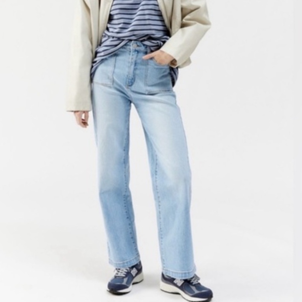 🟤NWT URBAN OUTFITTERS ABRAND A94 “High and Wide” Jeans in Light Wash